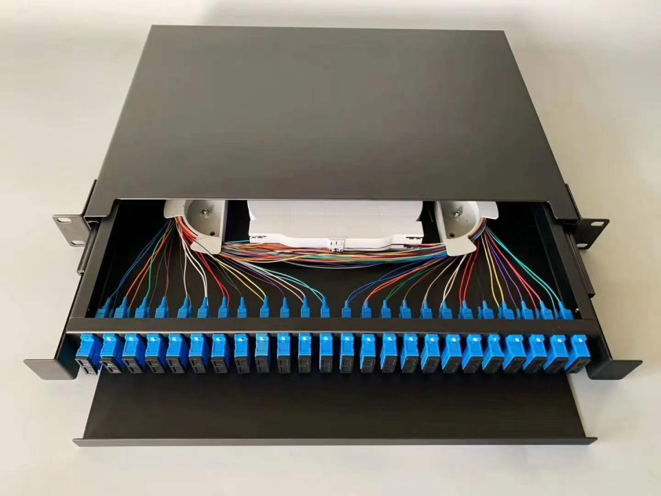 FIBER DISTRIBUTION BOX